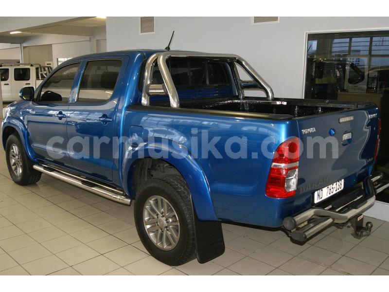 Big with watermark toyota hilux matabeleland south beitbridge 9235