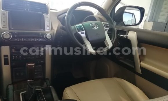 Acheter Occasion Voiture Toyota Prado Blanc à Beitbridge, Matabeleland South Acheter Occasion Voiture Toyota Prado Blanc à Beitbridge, Matabeleland South