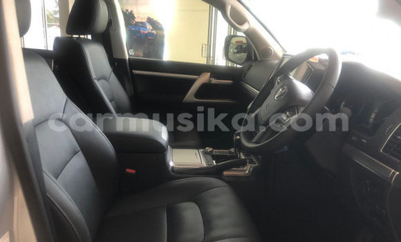 Acheter Occasion Voiture Toyota Land Cruiser Prado Gris à Beitbridge, Matabeleland South Acheter Occasion Voiture Toyota Land Cruiser Prado Gris à Beitbridge, Matabeleland South