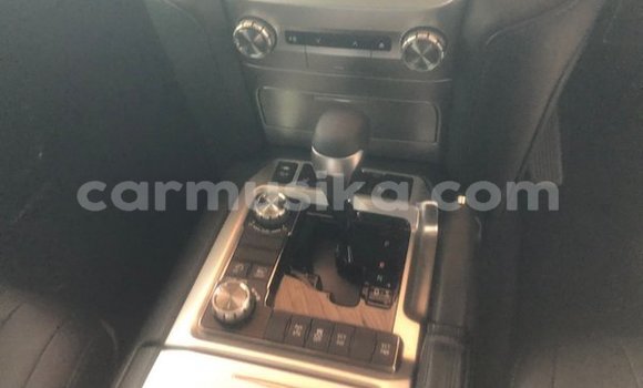 Acheter Occasion Voiture Toyota Land Cruiser Prado Gris à Beitbridge, Matabeleland South Acheter Occasion Voiture Toyota Land Cruiser Prado Gris à Beitbridge, Matabeleland South