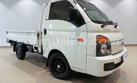 Tenga Tsaru Hyundai H200 Chena Mota in Beitbridge in Matabeleland South Tenga Tsaru Hyundai H200 Chena Mota in Beitbridge in Matabeleland South