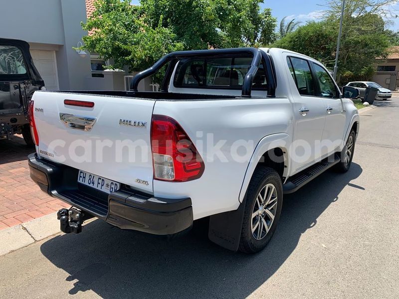 Big with watermark toyota hilux matabeleland south beitbridge 9243