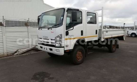 Acheter Occasion Utilitaire Isuzu FTR 850 Blanc à Beitbridge, Matabeleland South Acheter Occasion Utilitaire Isuzu FTR 850 Blanc à Beitbridge, Matabeleland South