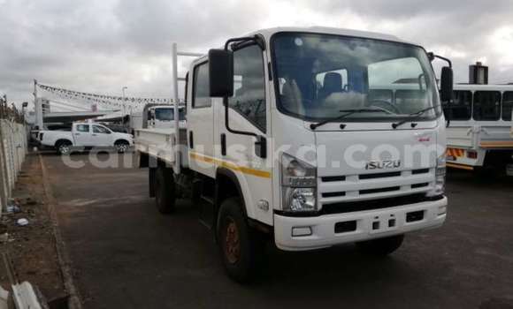 Acheter Occasion Utilitaire Isuzu FTR 850 Blanc à Beitbridge, Matabeleland South Acheter Occasion Utilitaire Isuzu FTR 850 Blanc à Beitbridge, Matabeleland South