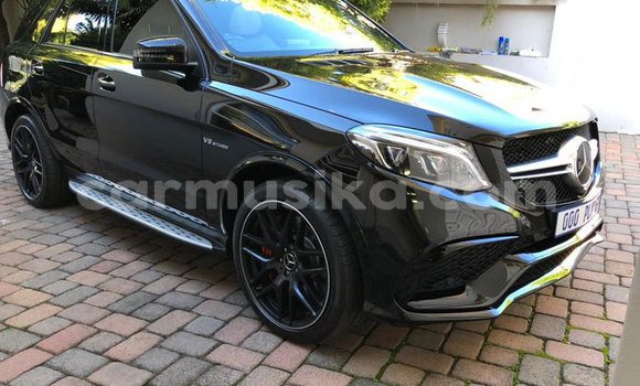 Buy Used Mercedes‒Benz C-klasse AMG Black Car in Beitbridge in Matabeleland South Buy Used Mercedes‒Benz C-klasse AMG Black Car in Beitbridge in Matabeleland South
