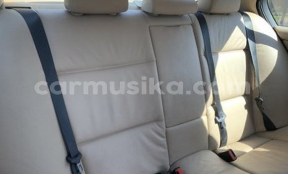 Acheter Occasion Voiture BMW 321 Noir à Beitbridge, Matabeleland South Acheter Occasion Voiture BMW 321 Noir à Beitbridge, Matabeleland South