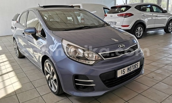 Acheter Occasion Voiture Kia Rio Beige à Beitbridge, Matabeleland South Acheter Occasion Voiture Kia Rio Beige à Beitbridge, Matabeleland South
