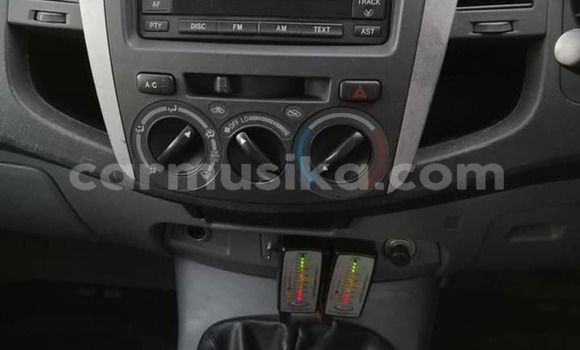 Acheter Occasion Voiture Toyota Hilux Blanc à Beitbridge, Matabeleland South Acheter Occasion Voiture Toyota Hilux Blanc à Beitbridge, Matabeleland South