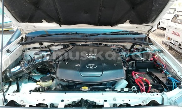 Acheter Occasion Voiture Toyota Hilux Blanc à Beitbridge, Matabeleland South Acheter Occasion Voiture Toyota Hilux Blanc à Beitbridge, Matabeleland South