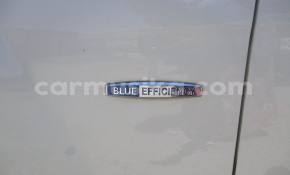 Acheter Occasion Voiture Mercedes‒Benz 190–Series Blanc à Beitbridge, Matabeleland South Acheter Occasion Voiture Mercedes‒Benz 190–Series Blanc à Beitbridge, Matabeleland South