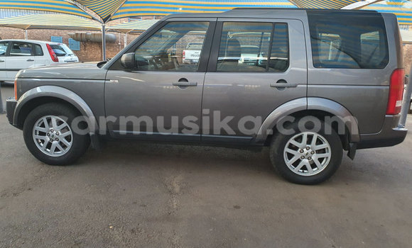 Buy Used Land Rover Discovery Sport Silver Car in Beitbridge in Matabeleland South Buy Used Land Rover Discovery Sport Silver Car in Beitbridge in Matabeleland South