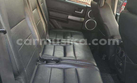 Buy Used Land Rover Discovery Sport Silver Car in Beitbridge in Matabeleland South Buy Used Land Rover Discovery Sport Silver Car in Beitbridge in Matabeleland South