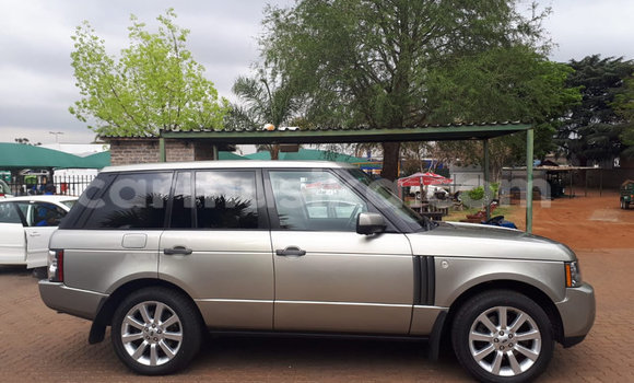 Acheter Occasion Voiture Land Rover Range Rover Vogue Autre à Beitbridge, Matabeleland South Acheter Occasion Voiture Land Rover Range Rover Vogue Autre à Beitbridge, Matabeleland South