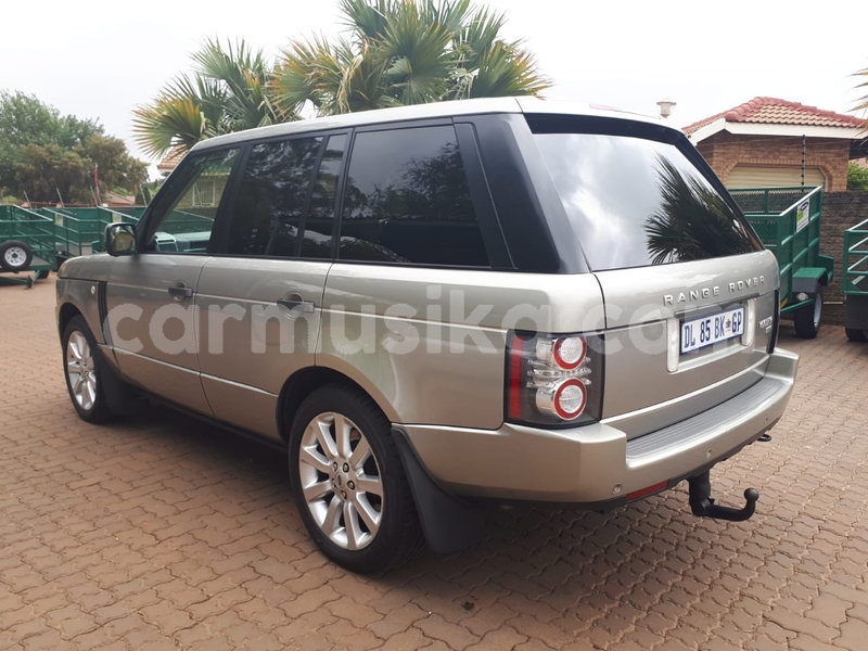 Big with watermark land rover range rover vogue matabeleland south beitbridge 9279