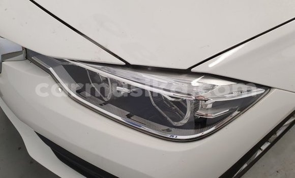 Tenga Tsaru BMW 3–Series Chena Mota in Beitbridge in Matabeleland South Tenga Tsaru BMW 3–Series Chena Mota in Beitbridge in Matabeleland South