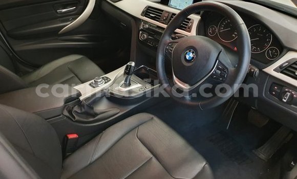 Tenga Tsaru BMW 3–Series Chena Mota in Beitbridge in Matabeleland South Tenga Tsaru BMW 3–Series Chena Mota in Beitbridge in Matabeleland South