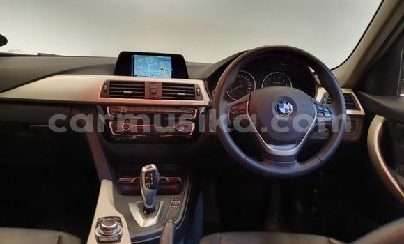 Tenga Tsaru BMW 3–Series Chena Mota in Beitbridge in Matabeleland South Tenga Tsaru BMW 3–Series Chena Mota in Beitbridge in Matabeleland South