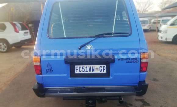 Acheter Occasion Voiture Toyota Avanza Bleu à Bulawayo, Bulawayo Acheter Occasion Voiture Toyota Avanza Bleu à Bulawayo, Bulawayo