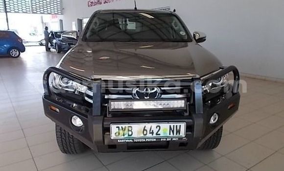 Acheter Occasion Voiture Toyota Hilux Gris à Beitbridge, Matabeleland South Acheter Occasion Voiture Toyota Hilux Gris à Beitbridge, Matabeleland South