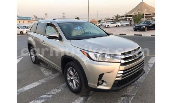 Tenga Imported Toyota Highlander Zvimwe Mota in Import - Dubai in Harare Tenga Imported Toyota Highlander Zvimwe Mota in Import - Dubai in Harare