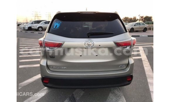 Tenga Imported Toyota Highlander Zvimwe Mota in Import - Dubai in Harare Tenga Imported Toyota Highlander Zvimwe Mota in Import - Dubai in Harare