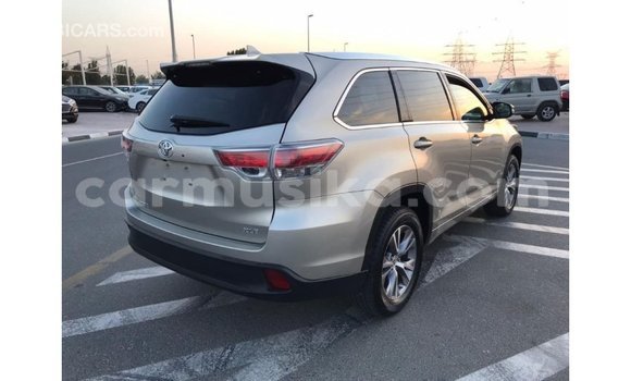 Tenga Imported Toyota Highlander Zvimwe Mota in Import - Dubai in Harare Tenga Imported Toyota Highlander Zvimwe Mota in Import - Dubai in Harare