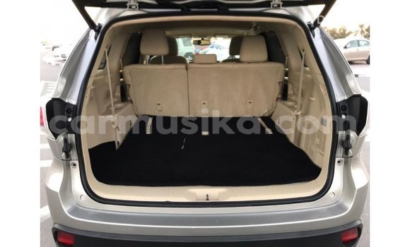Tenga Imported Toyota Highlander Zvimwe Mota in Import - Dubai in Harare Tenga Imported Toyota Highlander Zvimwe Mota in Import - Dubai in Harare