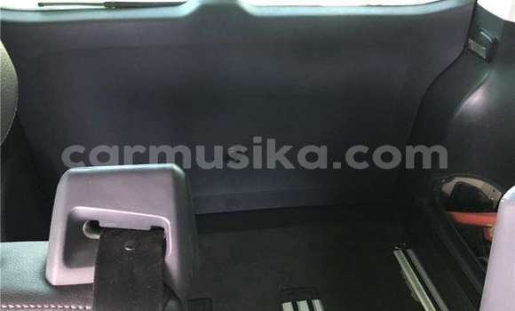 Acheter Occasion Voiture Volkswagen Caravelle Gris à Beitbridge, Matabeleland South Acheter Occasion Voiture Volkswagen Caravelle Gris à Beitbridge, Matabeleland South