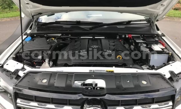 Tenga Tsaru Volkswagen Amarok Chena Mota in Bulawayo in Bulawayo Tenga Tsaru Volkswagen Amarok Chena Mota in Bulawayo in Bulawayo