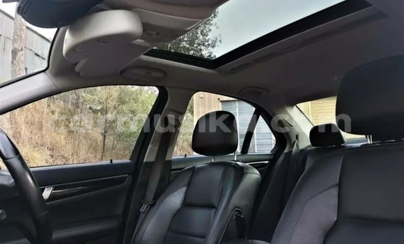 Tenga Tsaru Mercedes‒Benz C–Class Chena Mota in Beitbridge in Matabeleland South Tenga Tsaru Mercedes‒Benz C–Class Chena Mota in Beitbridge in Matabeleland South