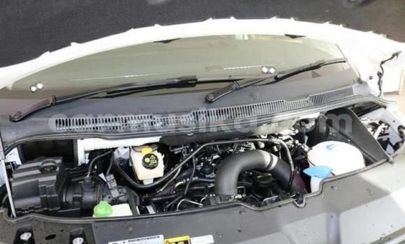 Acheter Occasion Voiture Volkswagen Caravelle Blanc à Bulawayo, Bulawayo Acheter Occasion Voiture Volkswagen Caravelle Blanc à Bulawayo, Bulawayo