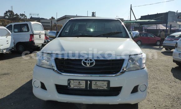 Acheter Occasion Voiture Toyota Hilux Blanc à Beitbridge, Matabeleland South Acheter Occasion Voiture Toyota Hilux Blanc à Beitbridge, Matabeleland South