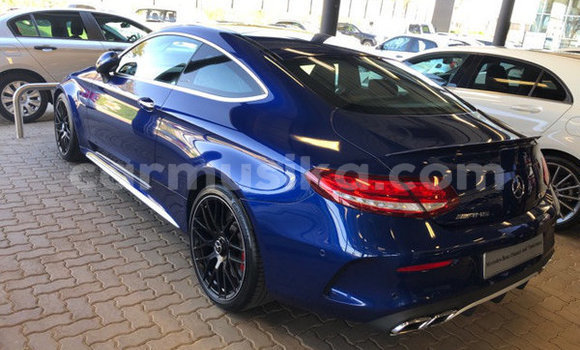 Acheter Occasion Voiture Mercedes‒Benz C-klasse AMG Bleu à Beitbridge, Matabeleland South Acheter Occasion Voiture Mercedes‒Benz C-klasse AMG Bleu à Beitbridge, Matabeleland South