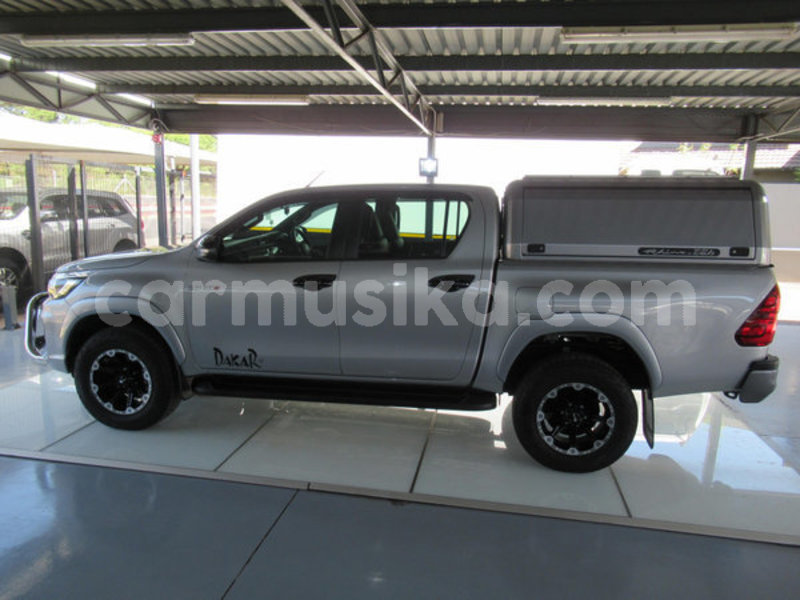 Big with watermark toyota hilux matabeleland south beitbridge 9334