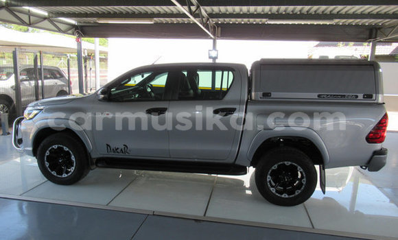 Tenga Tsaru Toyota Hilux Sirivha Mota in Beitbridge in Matabeleland South Tenga Tsaru Toyota Hilux Sirivha Mota in Beitbridge in Matabeleland South