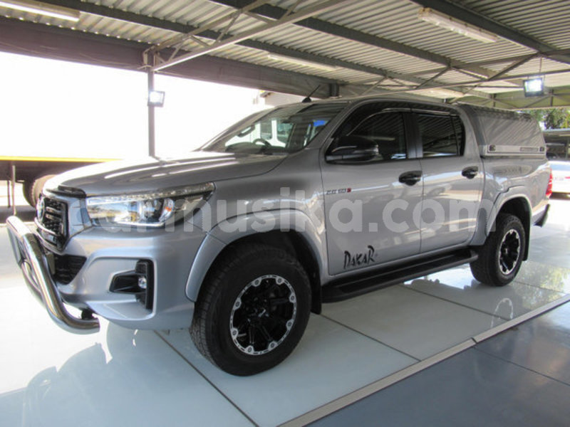 Big with watermark toyota hilux matabeleland south beitbridge 9334