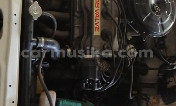 Acheter Occasion Voiture Toyota Corolla Blanc à Bulawayo, Bulawayo Acheter Occasion Voiture Toyota Corolla Blanc à Bulawayo, Bulawayo