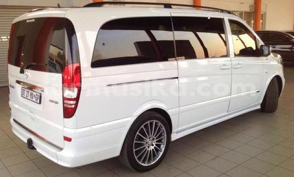 Acheter Occasion Voiture Mercedes‒Benz Viano Blanc à Bulawayo, Bulawayo Acheter Occasion Voiture Mercedes‒Benz Viano Blanc à Bulawayo, Bulawayo