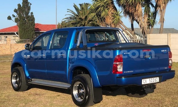 Acheter Occasion Voiture Toyota Hilux Bleu à Beitbridge, Matabeleland South Acheter Occasion Voiture Toyota Hilux Bleu à Beitbridge, Matabeleland South