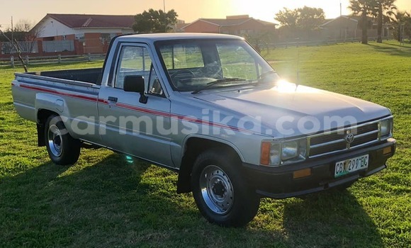 Acheter Occasion Voiture Toyota Hilux Gris à Beitbridge, Matabeleland South Acheter Occasion Voiture Toyota Hilux Gris à Beitbridge, Matabeleland South
