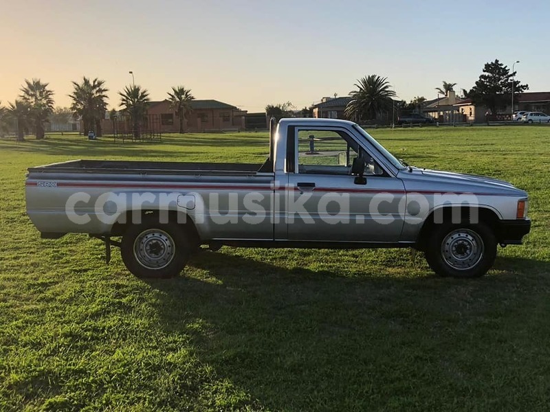 Big with watermark toyota hilux matabeleland south beitbridge 9348