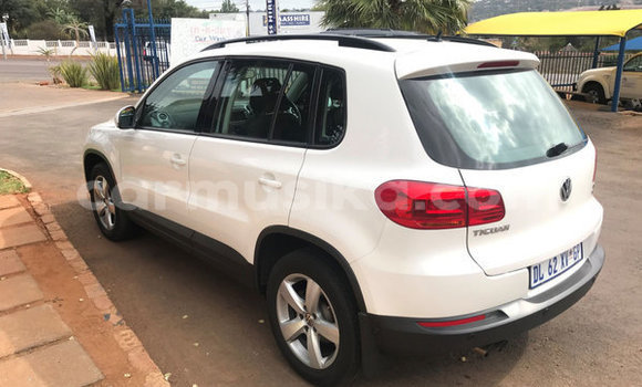 Acheter Occasion Voiture Volkswagen Tiguan Blanc à Beitbridge, Matabeleland South Acheter Occasion Voiture Volkswagen Tiguan Blanc à Beitbridge, Matabeleland South