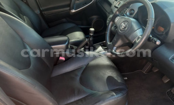 Nunua Ilio tumika Toyota RAV4 Nyingine Gari ndani ya Beitbridge nchini Matabeleland Kusini Nunua Ilio tumika Toyota RAV4 Nyingine Gari ndani ya Beitbridge nchini Matabeleland Kusini