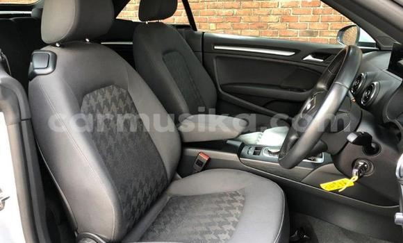 Nunua Ilio tumika Audi A3 Fedha Gari ndani ya Beitbridge nchini Matabeleland Kusini Nunua Ilio tumika Audi A3 Fedha Gari ndani ya Beitbridge nchini Matabeleland Kusini