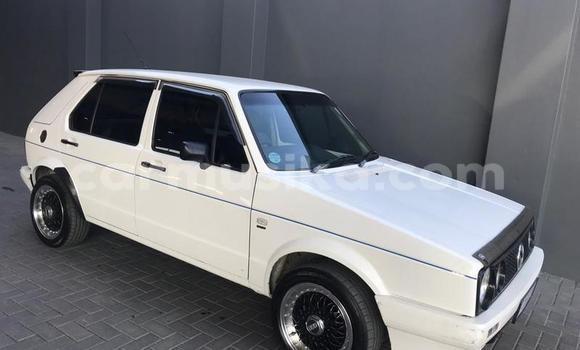 Acheter Occasion Voiture Volkswagen Golf Blanc à Beitbridge, Matabeleland South Acheter Occasion Voiture Volkswagen Golf Blanc à Beitbridge, Matabeleland South