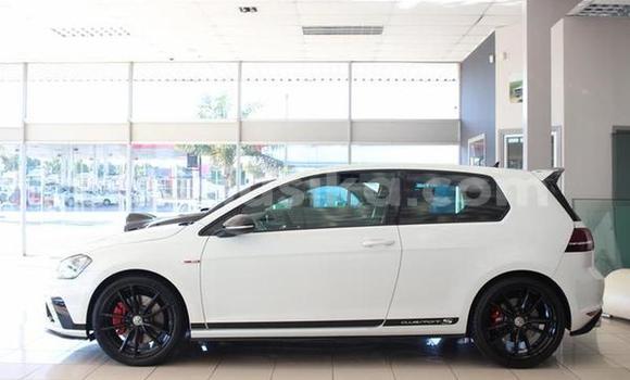 Acheter Occasion Voiture Volkswagen Golf GTI Blanc à Beitbridge, Matabeleland South Acheter Occasion Voiture Volkswagen Golf GTI Blanc à Beitbridge, Matabeleland South