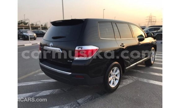 Tenga Imported Toyota Highlander Nhema Mota in Import - Dubai in Harare Tenga Imported Toyota Highlander Nhema Mota in Import - Dubai in Harare