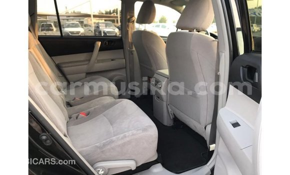 Tenga Imported Toyota Highlander Nhema Mota in Import - Dubai in Harare Tenga Imported Toyota Highlander Nhema Mota in Import - Dubai in Harare