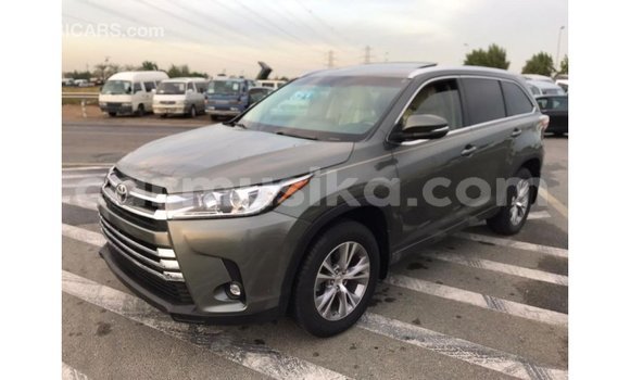 Acheter Import Voiture Toyota Highlander Autre à Import - Dubai, Harare Acheter Import Voiture Toyota Highlander Autre à Import - Dubai, Harare