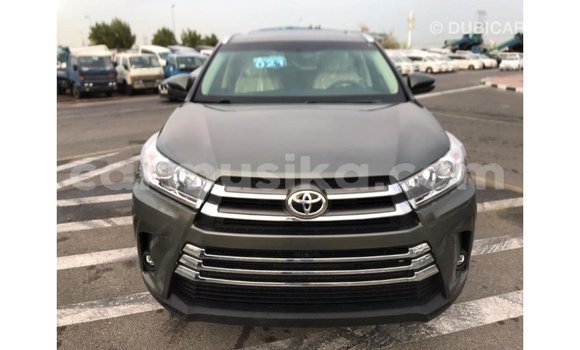 Acheter Import Voiture Toyota Highlander Autre à Import - Dubai, Harare Acheter Import Voiture Toyota Highlander Autre à Import - Dubai, Harare